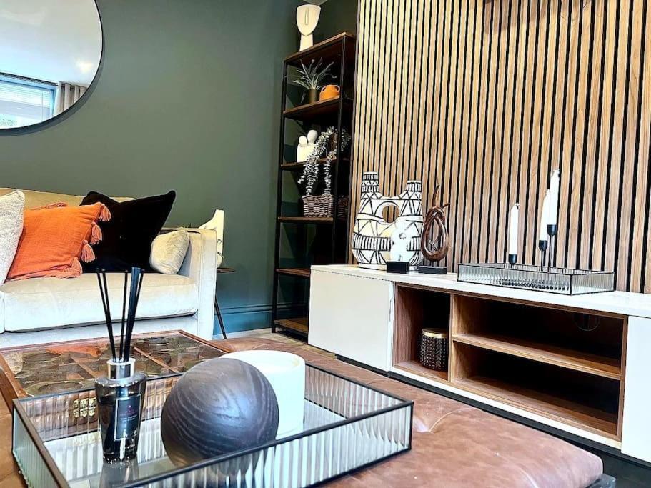 Fabulous Large Apartment In Great Location Bath Exteriér fotografie