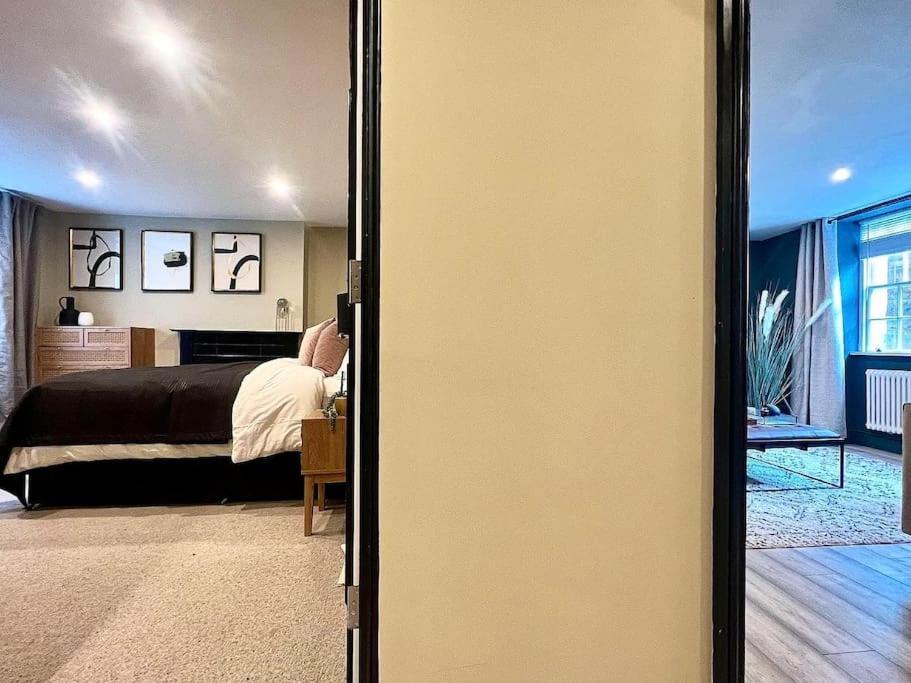 Fabulous Large Apartment In Great Location Bath Exteriér fotografie