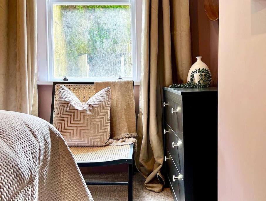 Fabulous Large Apartment In Great Location Bath Exteriér fotografie